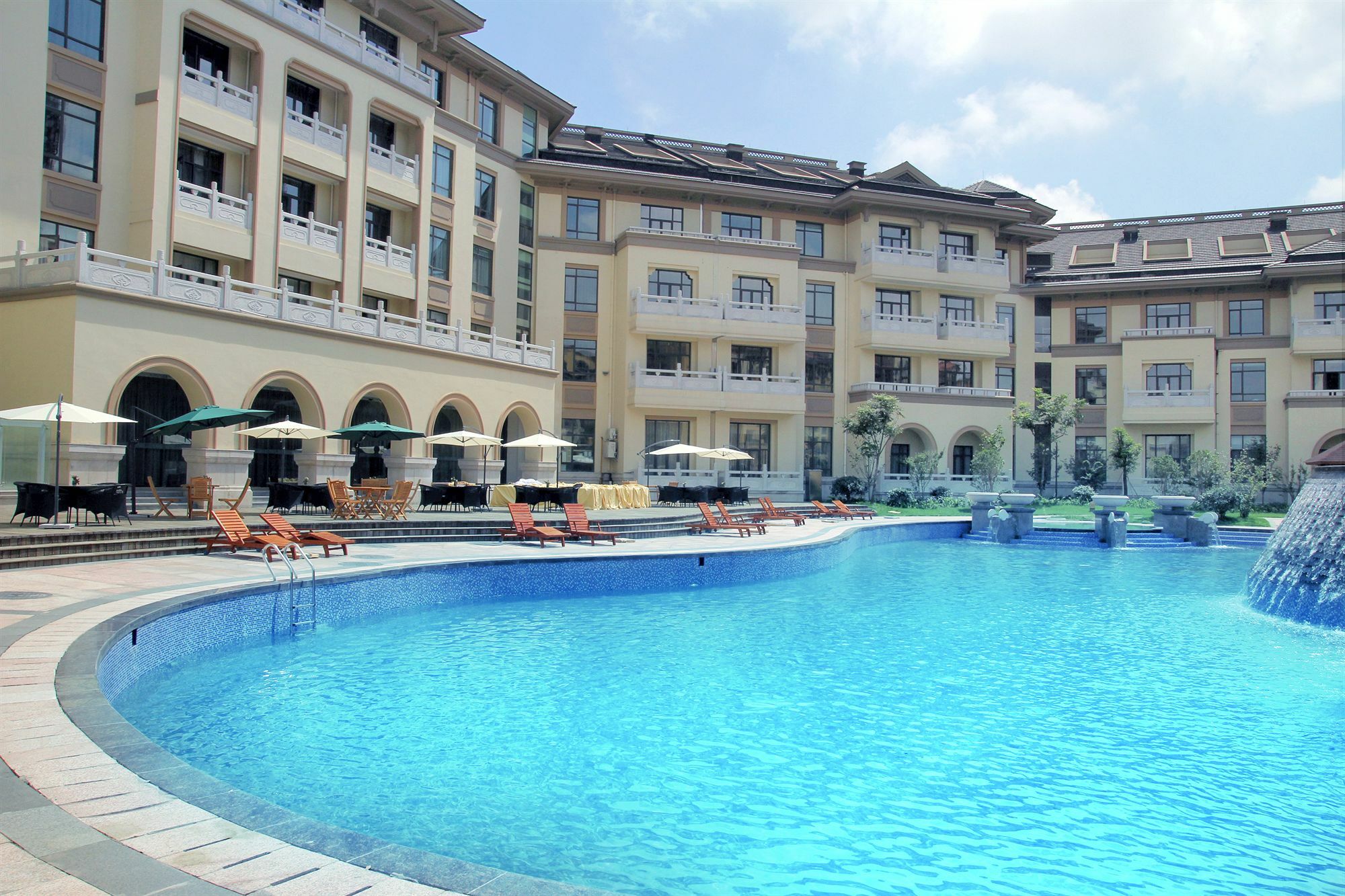 Landison Hotel Nantong Juegangzhen Exteriör bild